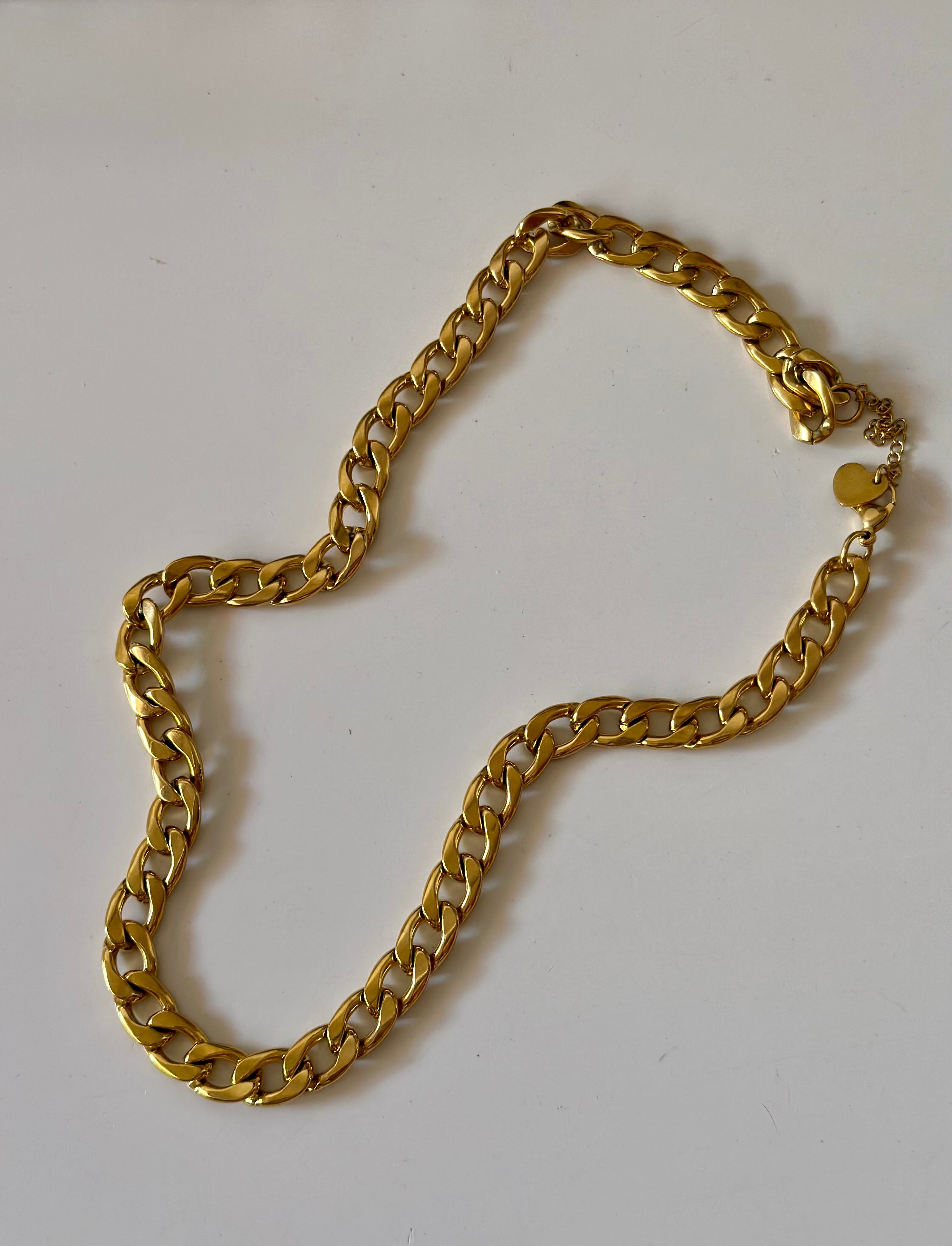 Collar cadena básica golden (quedan 2uds)