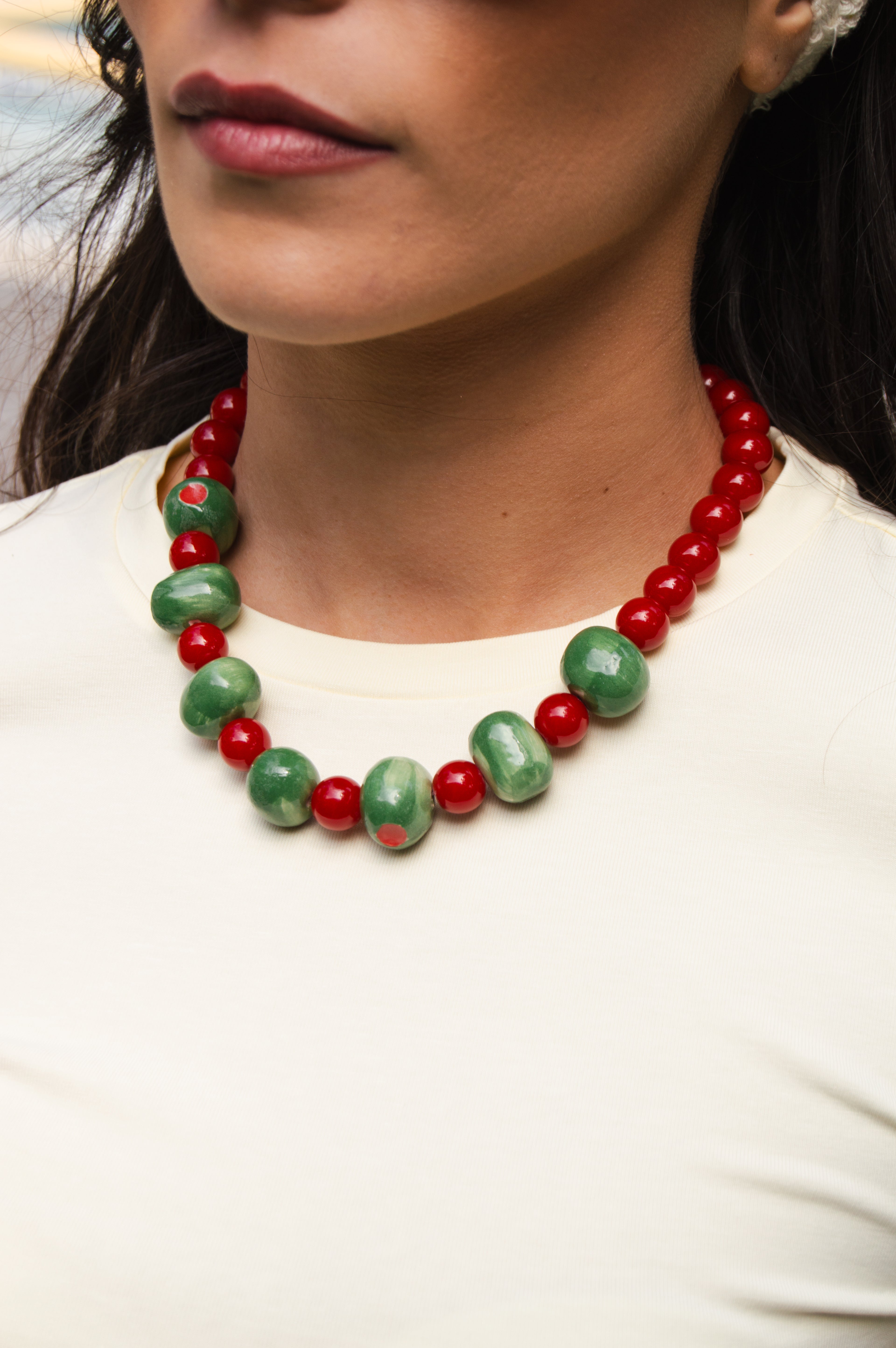 Collar Olivea rojo